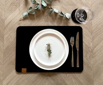 Zoom bild av EPYC Square Black bordstablett